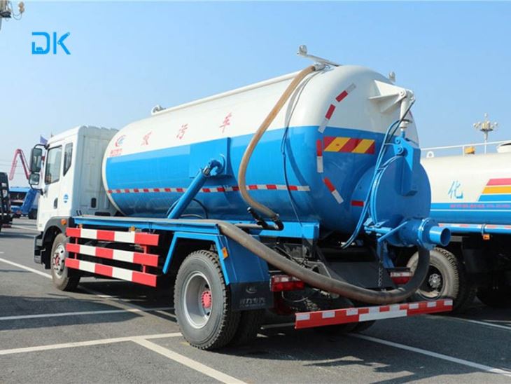 Dongfeng 9 Suction Truck